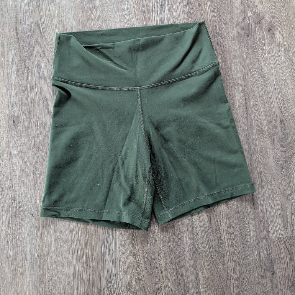 Aritzia TNA Biker Shorts